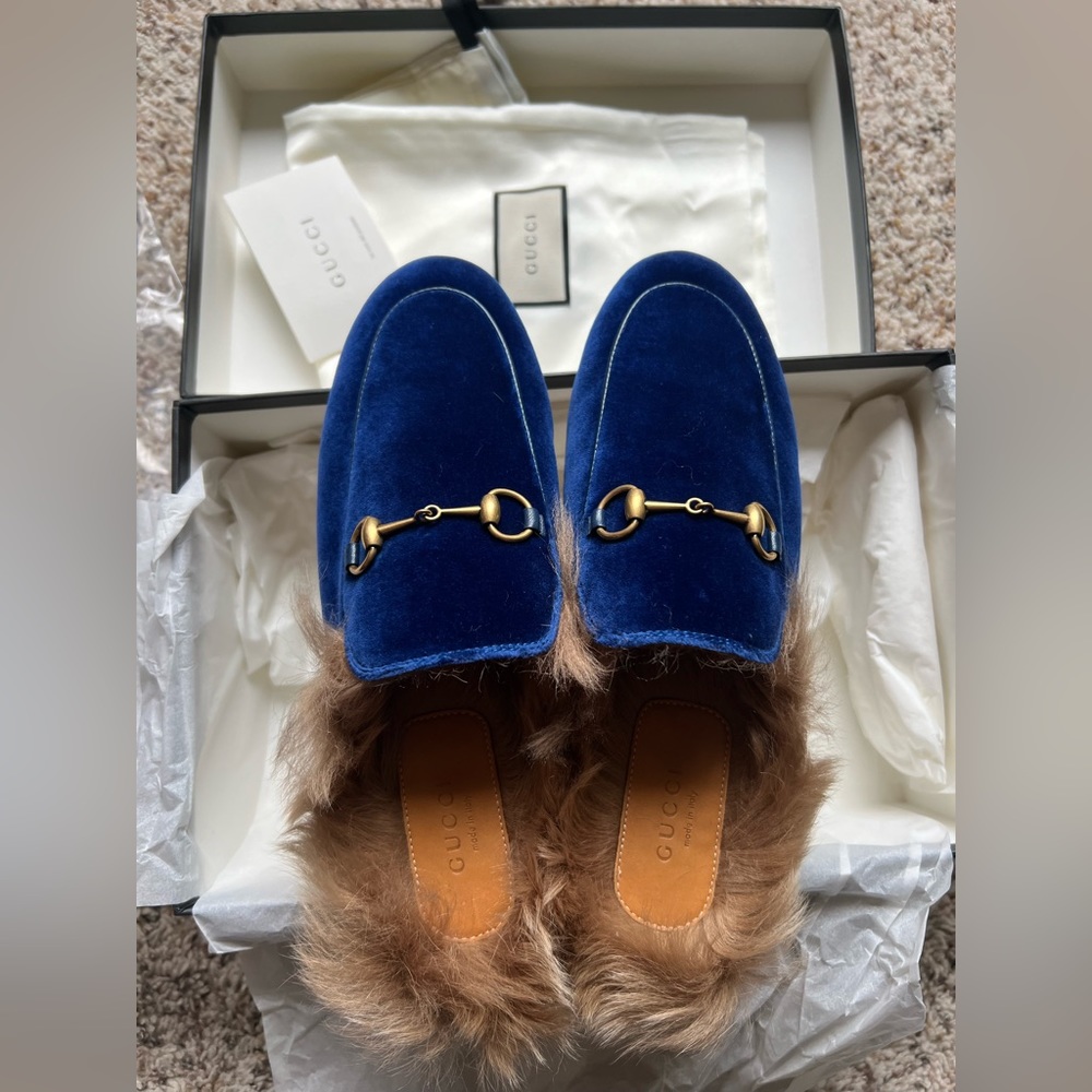 New GUCCI Princetown Fur velvet Cobalt Blue Slippers mules flats - Picture 3 of 10